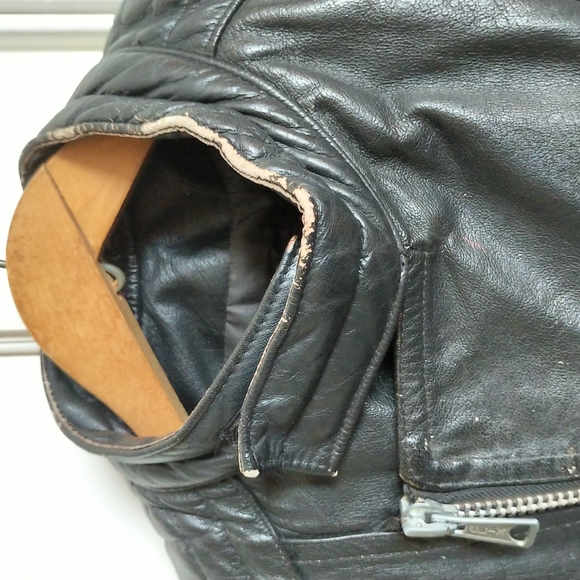Vintage leather motorcycle jacket - Picture 2 of 4